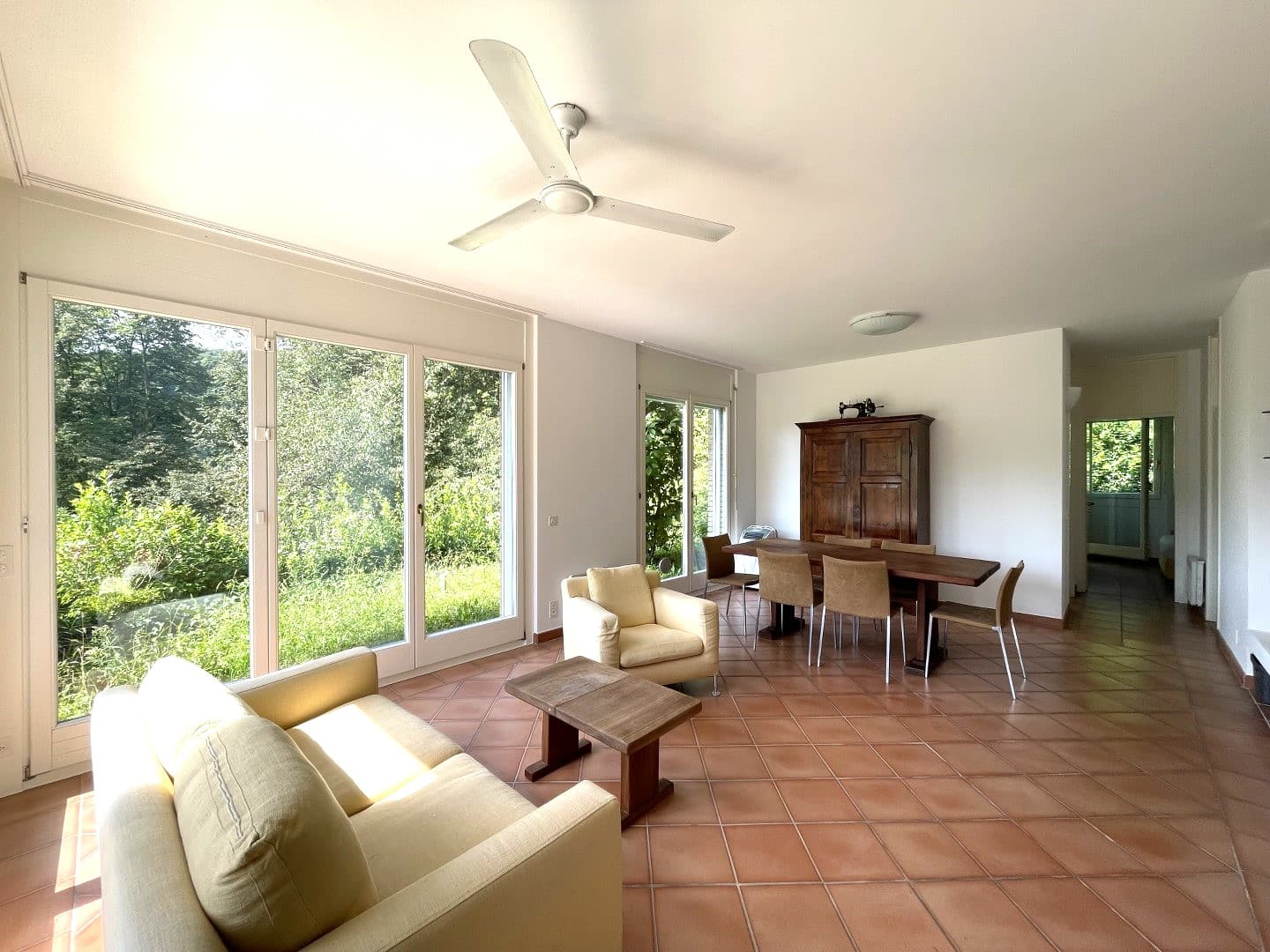 VILLETTA INDIPENDENTE CON GIARDINO, IN COMPLETA PRIVACY 