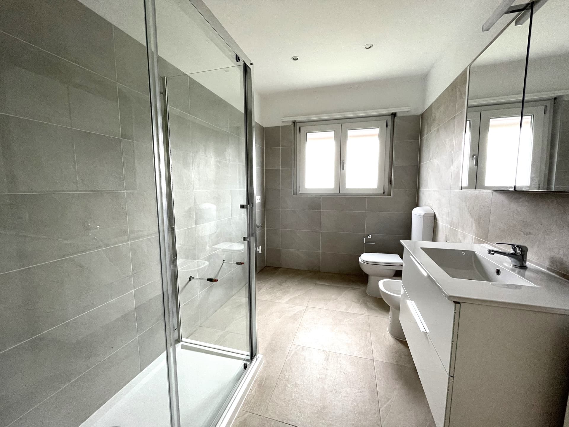 4.5-ROOM APARTMENT WITH OPEN VIEW OF THE LAND