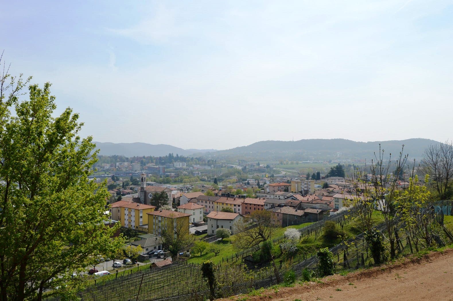  NEWLY BUILT 4.5-ROOM TERRACED HOUSE