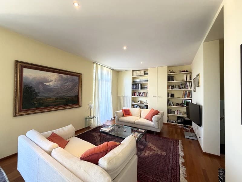 VILLA DI CHARME CON  VISTA LAGO - MONTE BRÈ