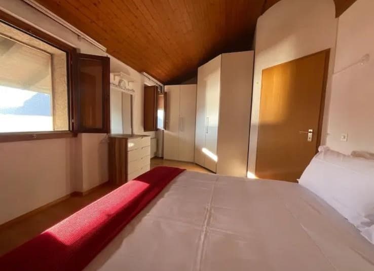 APPARTAMENTO 3.5 DUPLEX CON MERAVIGLIOSA VISTA LAGO