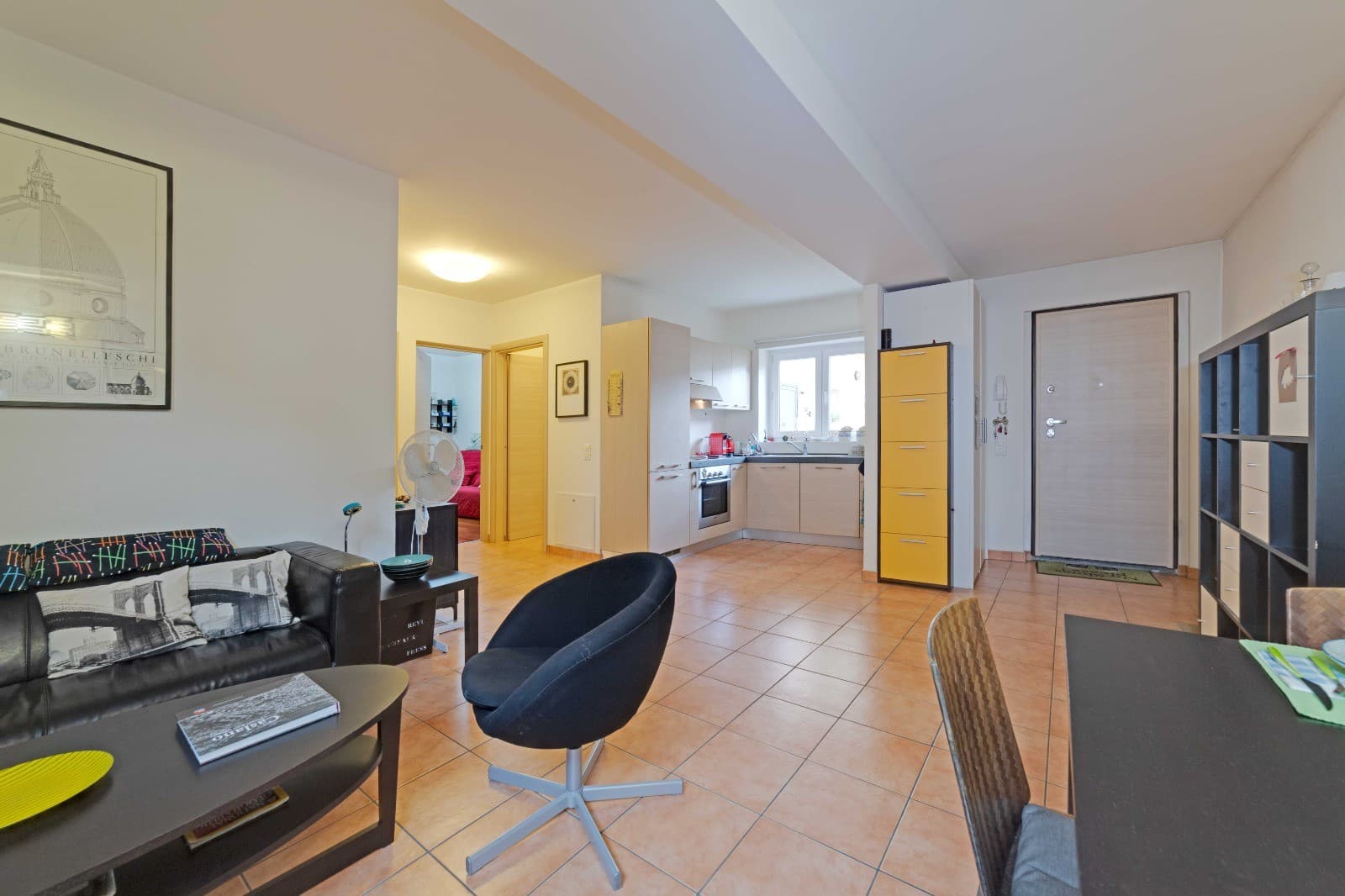 APPARTAMENTO 3.5 LOCALI, NEL NUCLEO A DUE PASSI DAL LAGO