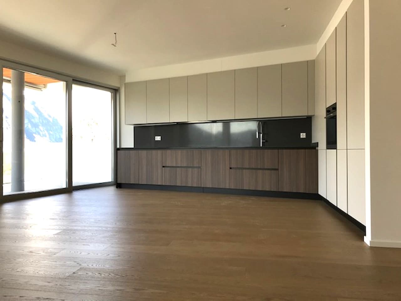 SPLENDIDO APPARTAMENTO 3.5 LOCALI CON AMPIA TERRAZZA