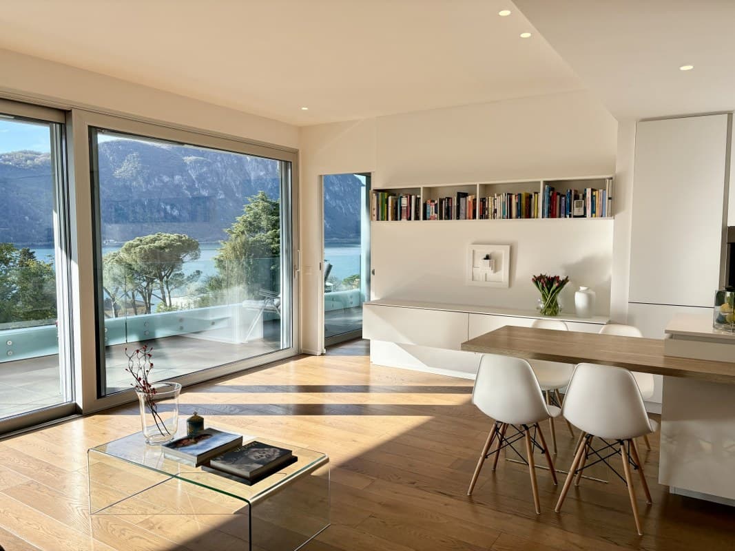 MERAVIGLIOSO 3.5 LOCALI ARREDATO CON VISTA LAGO
