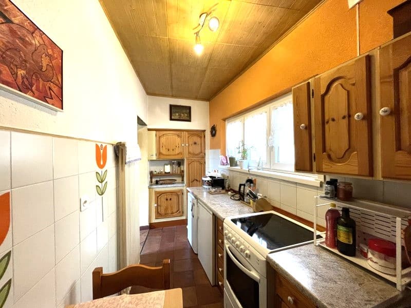  3.5-ROOM APARTMENT WITH GARDEN, JUST A STONE'S THROW FROM THE LAKE