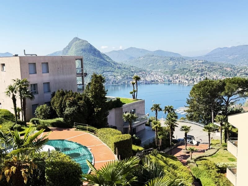 VILLA DI CHARME CON  VISTA LAGO - MONTE BRÈ