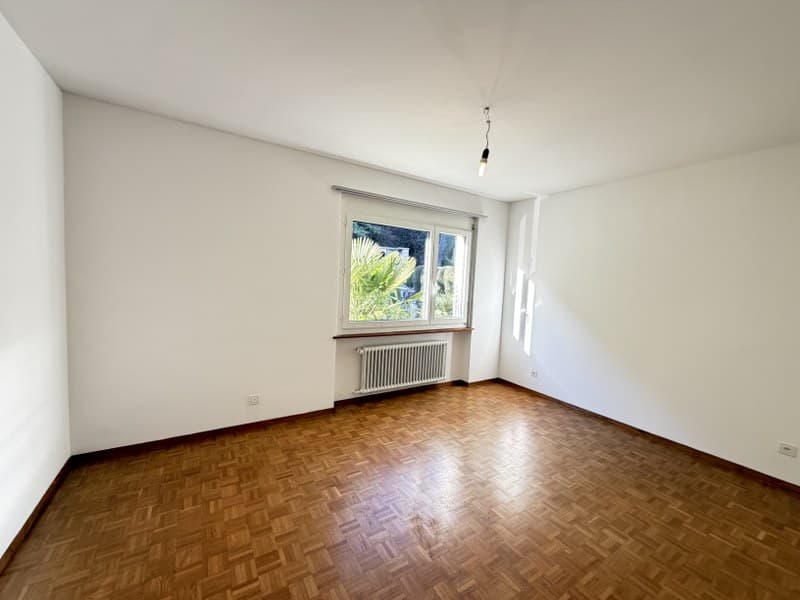 APPARTAMENTO 4.5 LOCALI CON PARZIALE VISTA LAGO