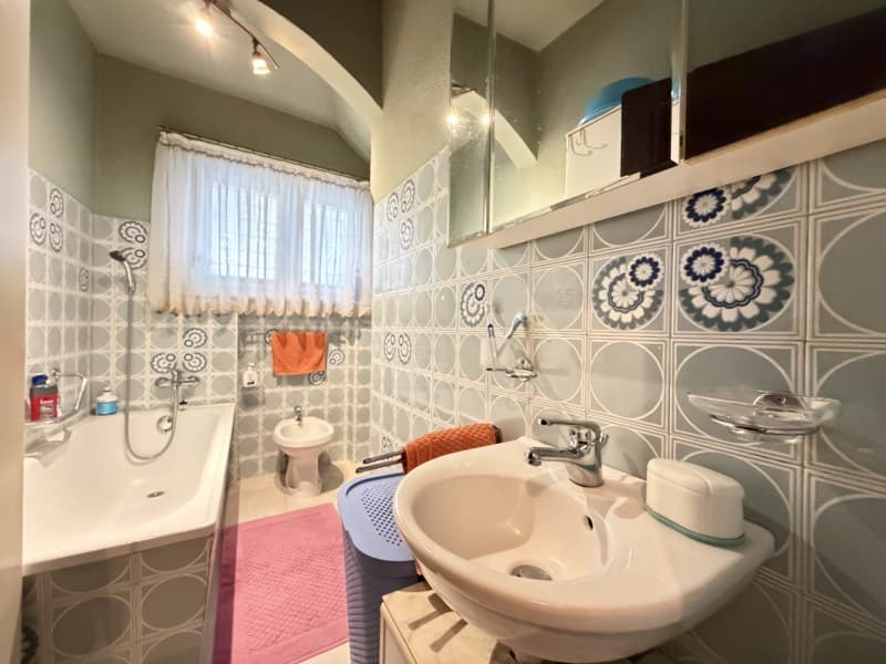  3.5-ROOM APARTMENT WITH GARDEN, JUST A STONE'S THROW FROM THE LAKE