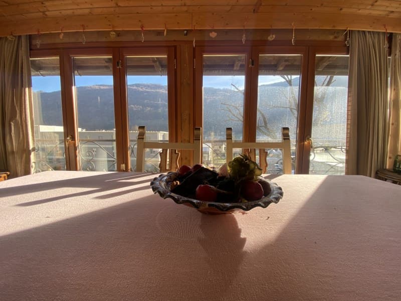 AMPIA CASA UNIFAMILIARE - 5.5 LOCALI CON GIARDINO