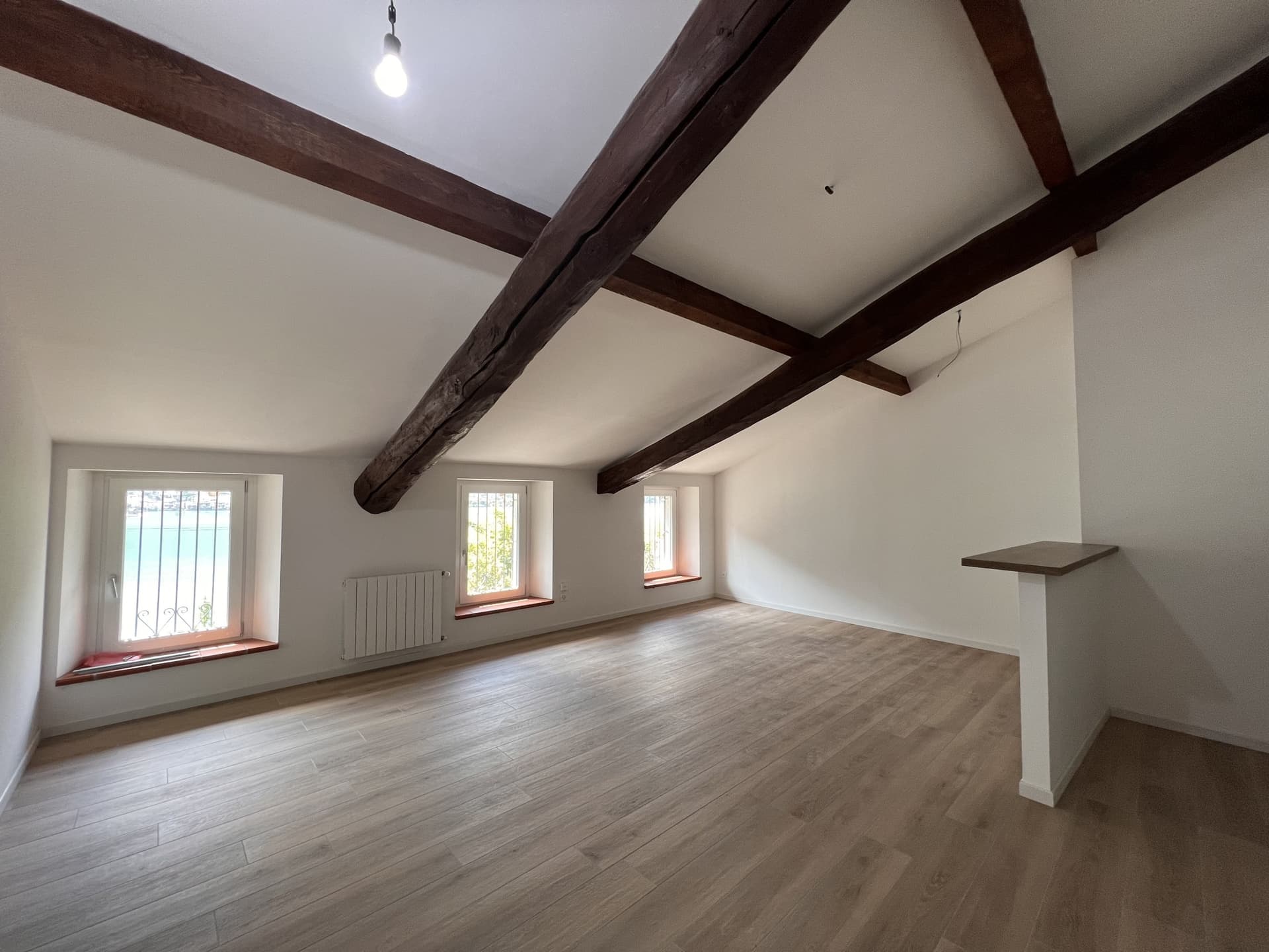 APPARTAMENTO 2.5 LOCALI MANSARDATO RISTRUTTURATO