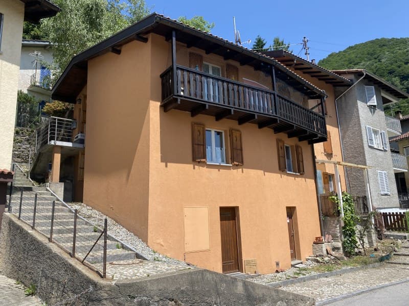 APPARTAMENTO 4.5 LOCALI DI VACANZA TRA LE MONTAGNE