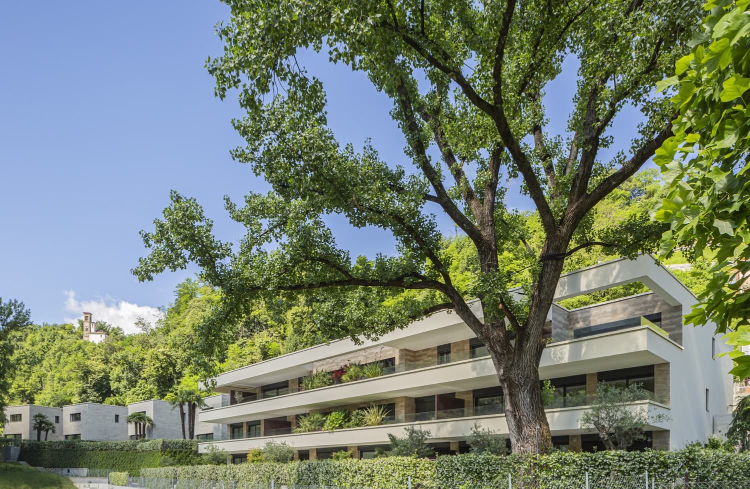 NEW 3.5 ROOM APARTMENT WITH TERRACE AND GARDEN