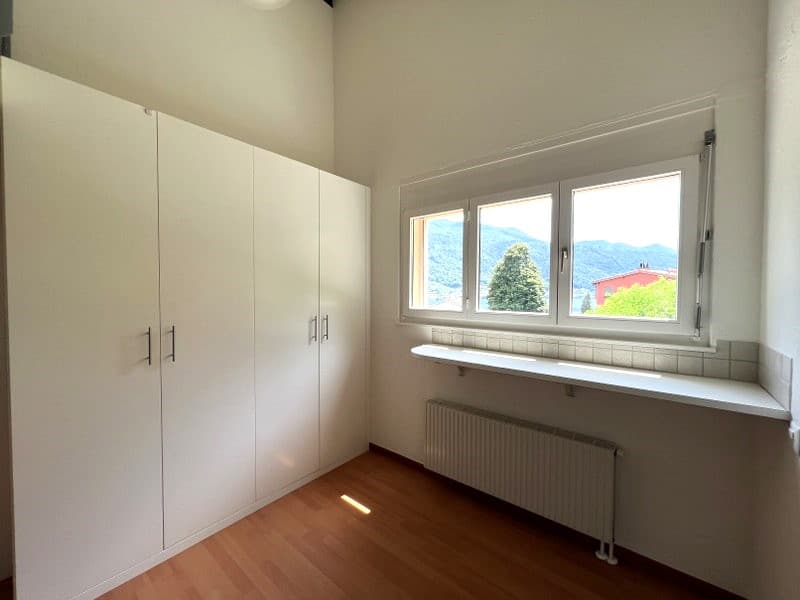 SPACIOUS 3.5-ROOM APARTMENT WITH A BEAUTIFUL LAKE VIEW