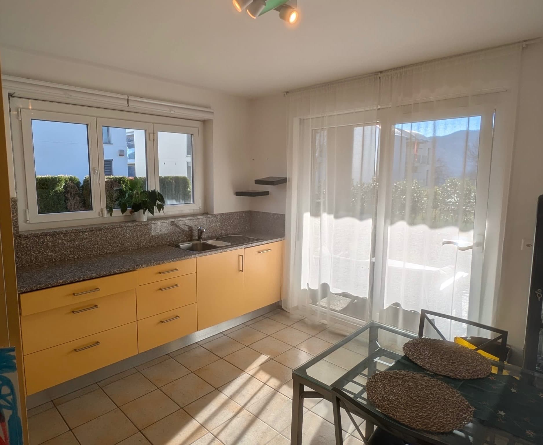 SOLIVO APPARTAMENTO 3.5 LOCALI CON GIARDINO PRIVATO