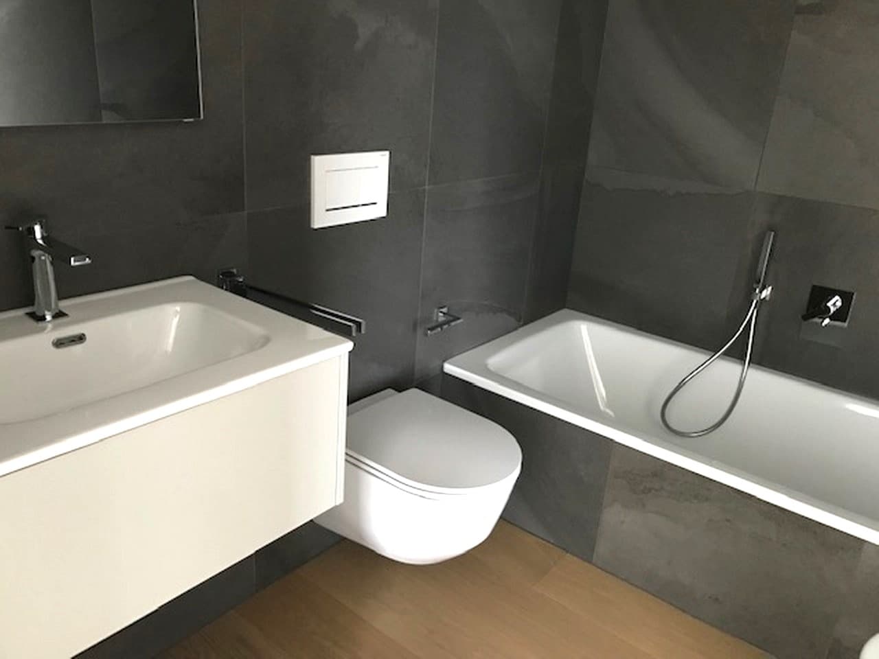 SPLENDIDO APPARTAMENTO 3.5 LOCALI CON AMPIA TERRAZZA