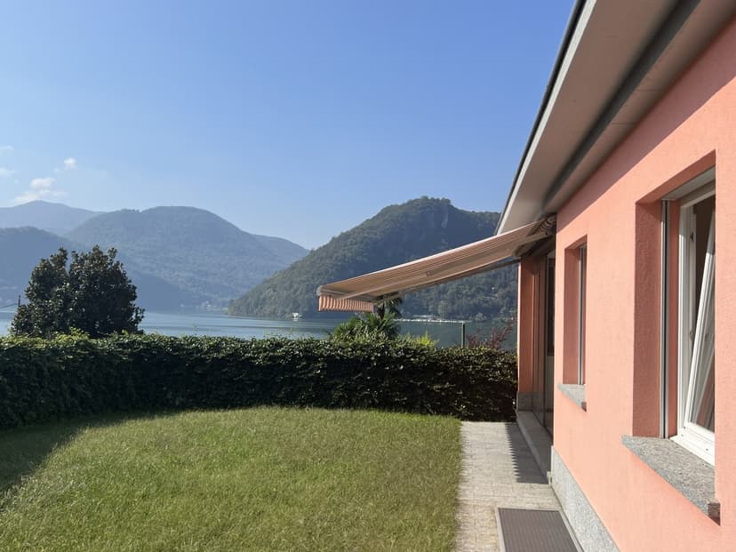 SOLIVA VILLA DI 5.5 LOCALI SUL LAGO