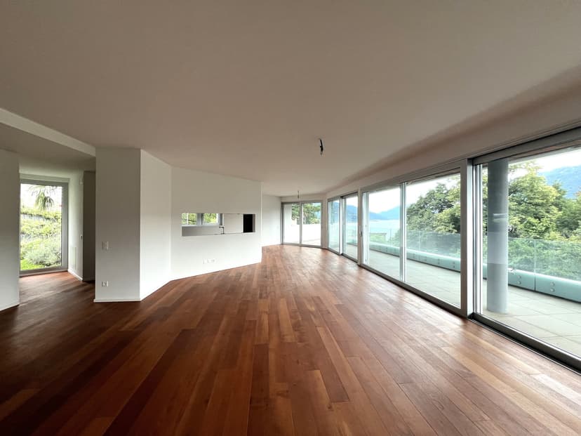 NUOVO APPARTAMENTO DI 5.5 LOCALI CON SPETTACOLARE VISTA LAGO