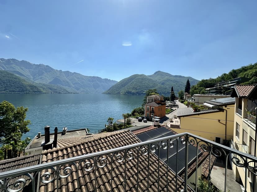 CASA UNIFAMILIARE 4.5 LOCALI CON VISTA MOZZAFIATO SUL LAGO