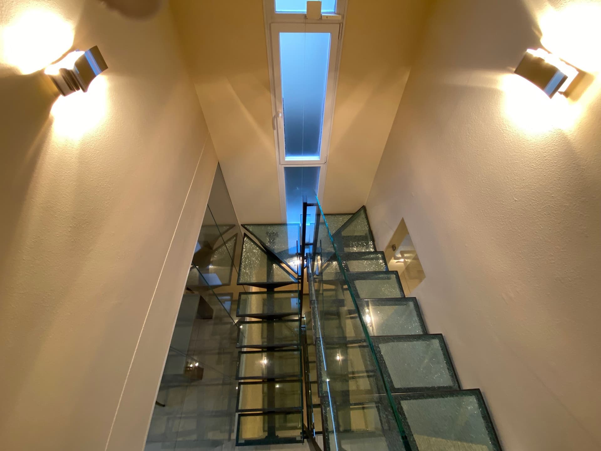 CASA UNIFAMILIARE NEL VERDE