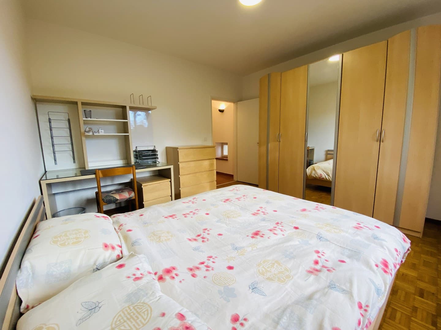 CHARMING 2.5-ROOM APARTMENT IN THE HEART OF THE HISTORIC CENTER