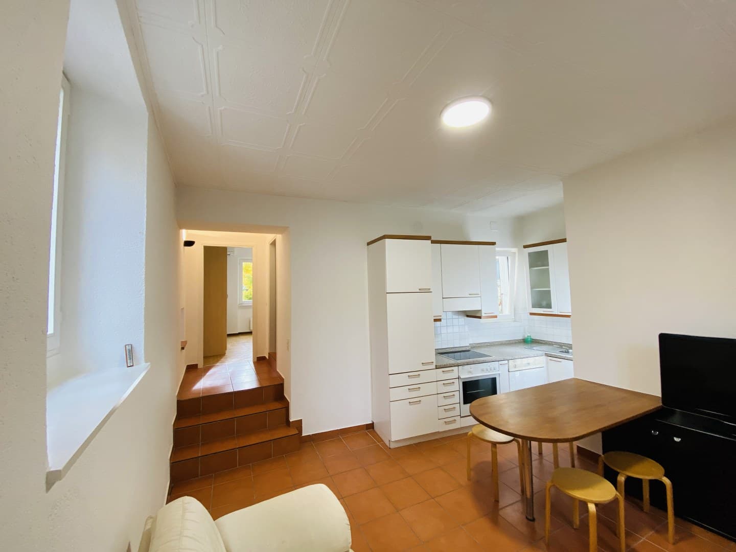 CHARMING 2.5-ROOM APARTMENT IN THE HEART OF THE HISTORIC CENTER